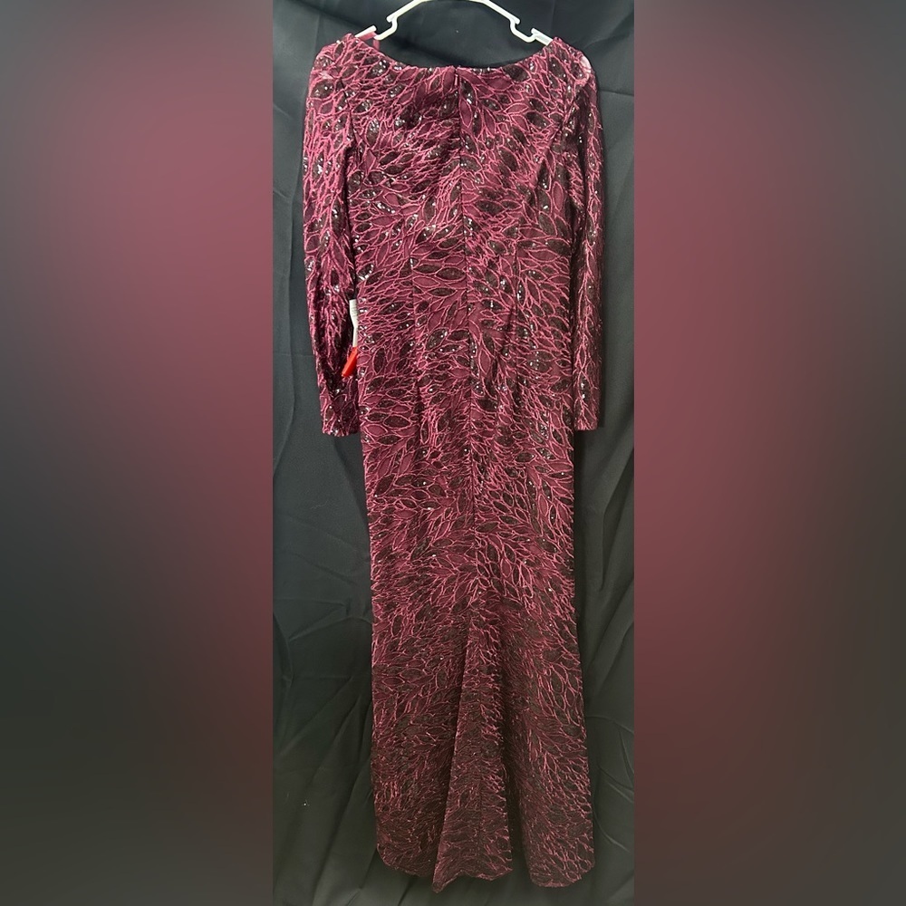 Mac Duggal NWT 12412 Burgandy LONG SLEEVE RUCHED SEQUINED V-NECK GOWN - Picture 5 of 7